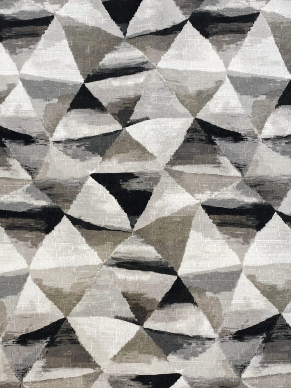 TRIANGLE 460